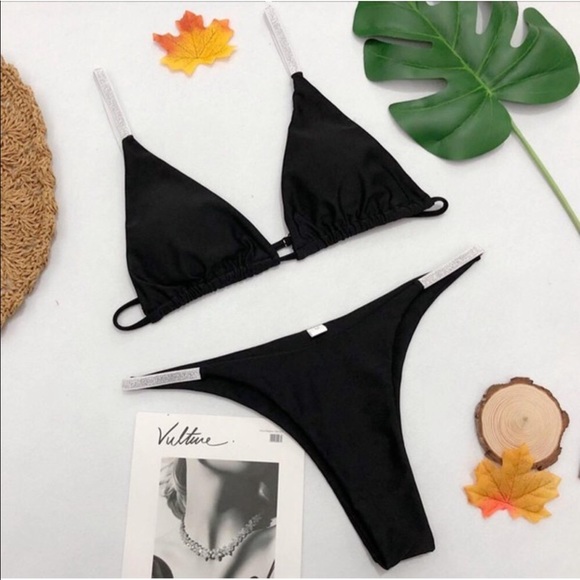 🖤ERIKA KINI🖤 - Picture 3 of 4